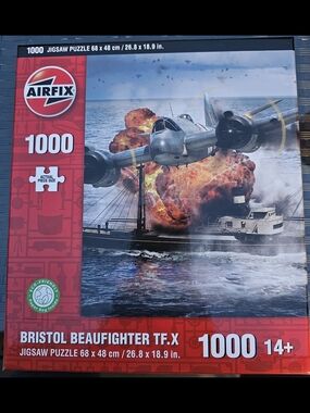 Bristol Beaufighter TF.X 1000-Piece Jigsaw Puzzle - Red